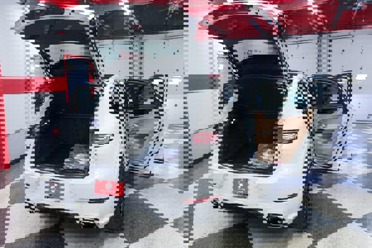 Used 2025 Porsche Cayenne Coupe image 31