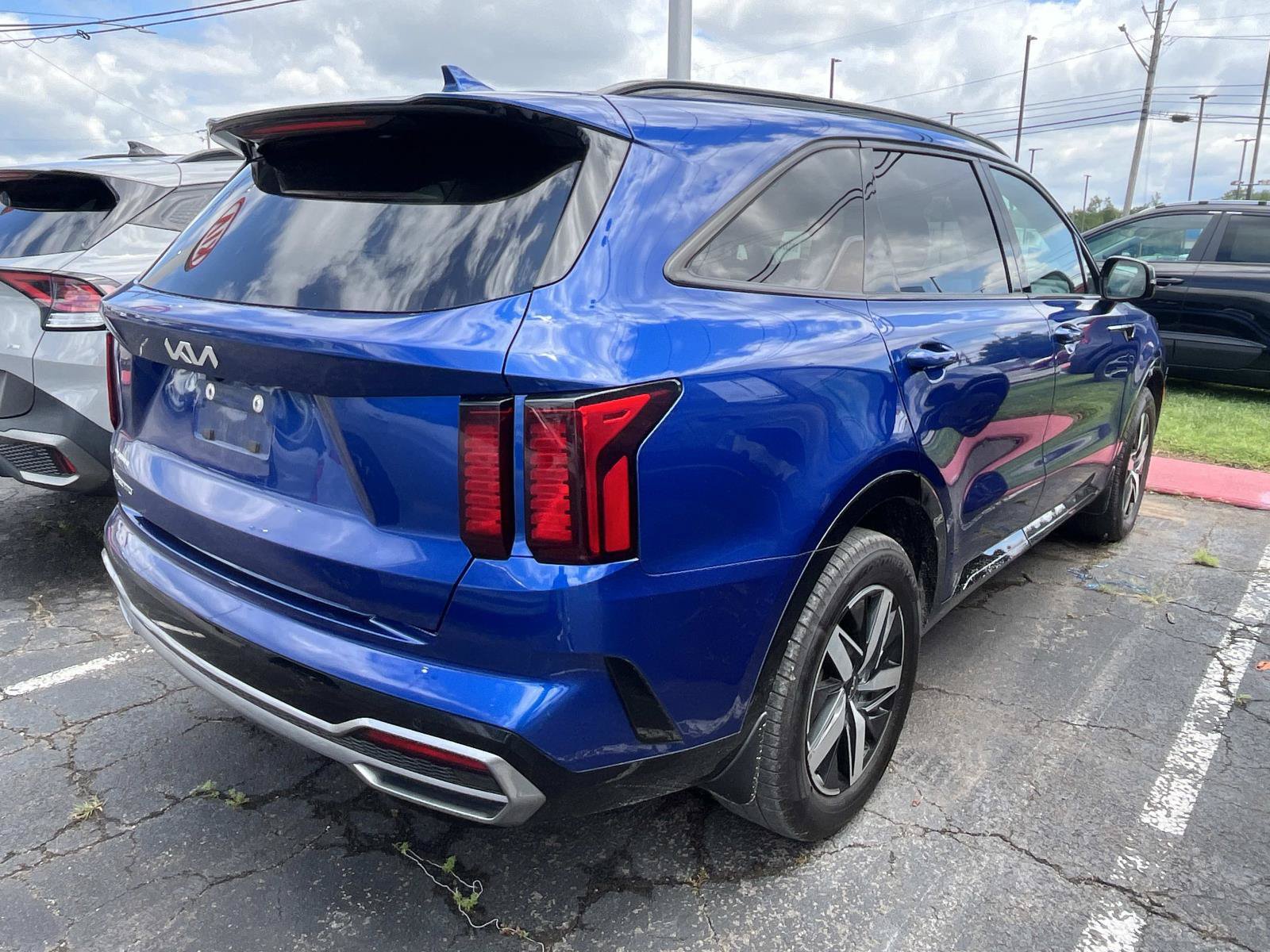 Used 2023 Kia Sorento S FWD image 6