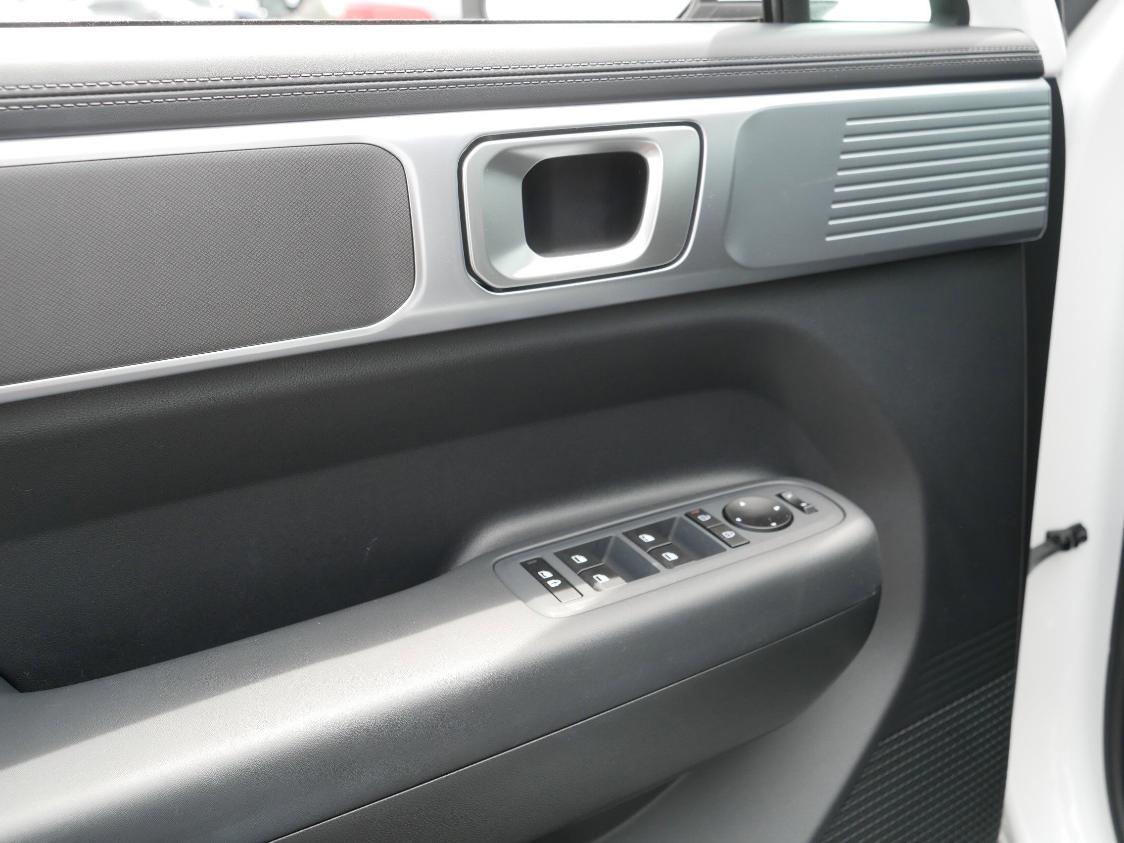 Certified 2026 Hyundai Santa Fe SE AWD/4WD image 15