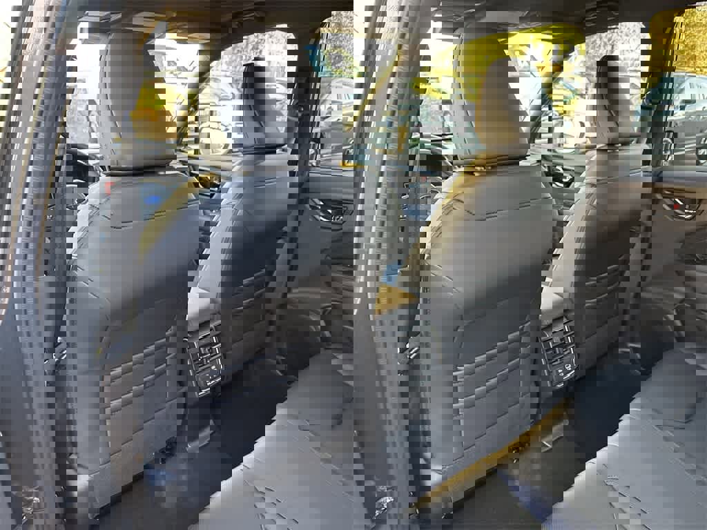 New 2025 Subaru Forester Limited image 12