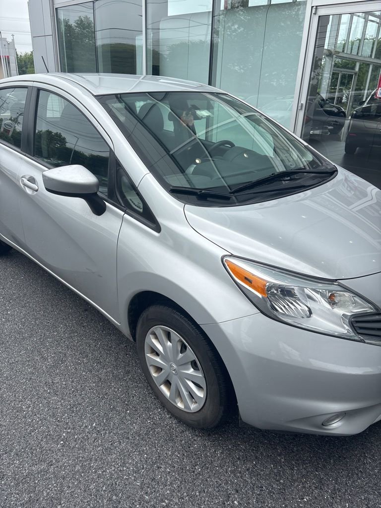 Used 2016 Nissan Versa Note SV FWD image 2
