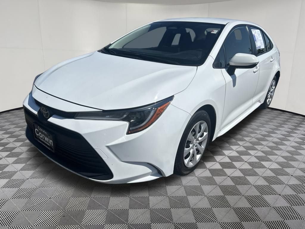 Used 2024 Toyota Corolla LE FWD image 3