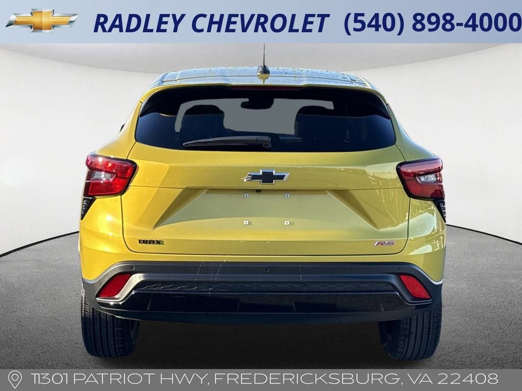 Certified 2024 Chevrolet Trax RS w/ Sunroof Package image 4