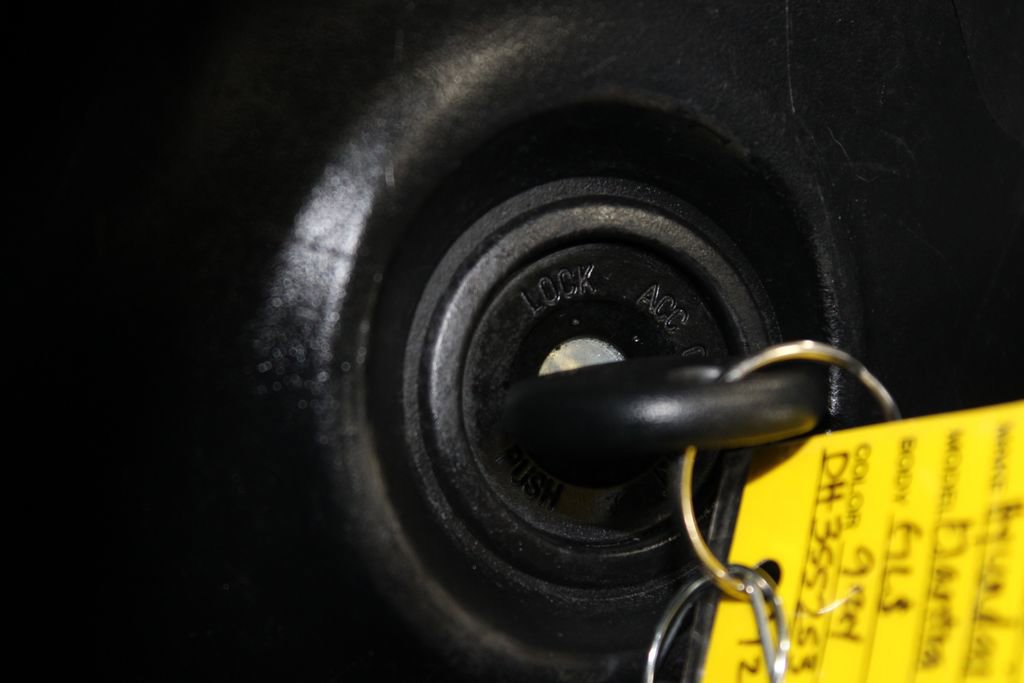 Used 2013 Hyundai Elantra GLS image 33