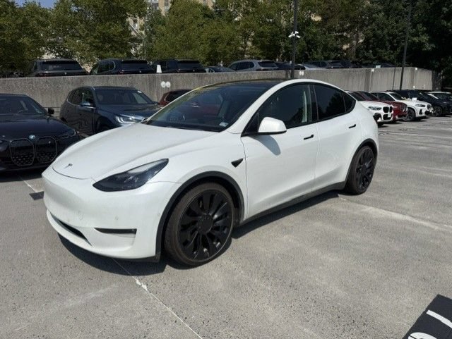 Used 2022 Tesla Model Y Performance AWD/4WD image 1