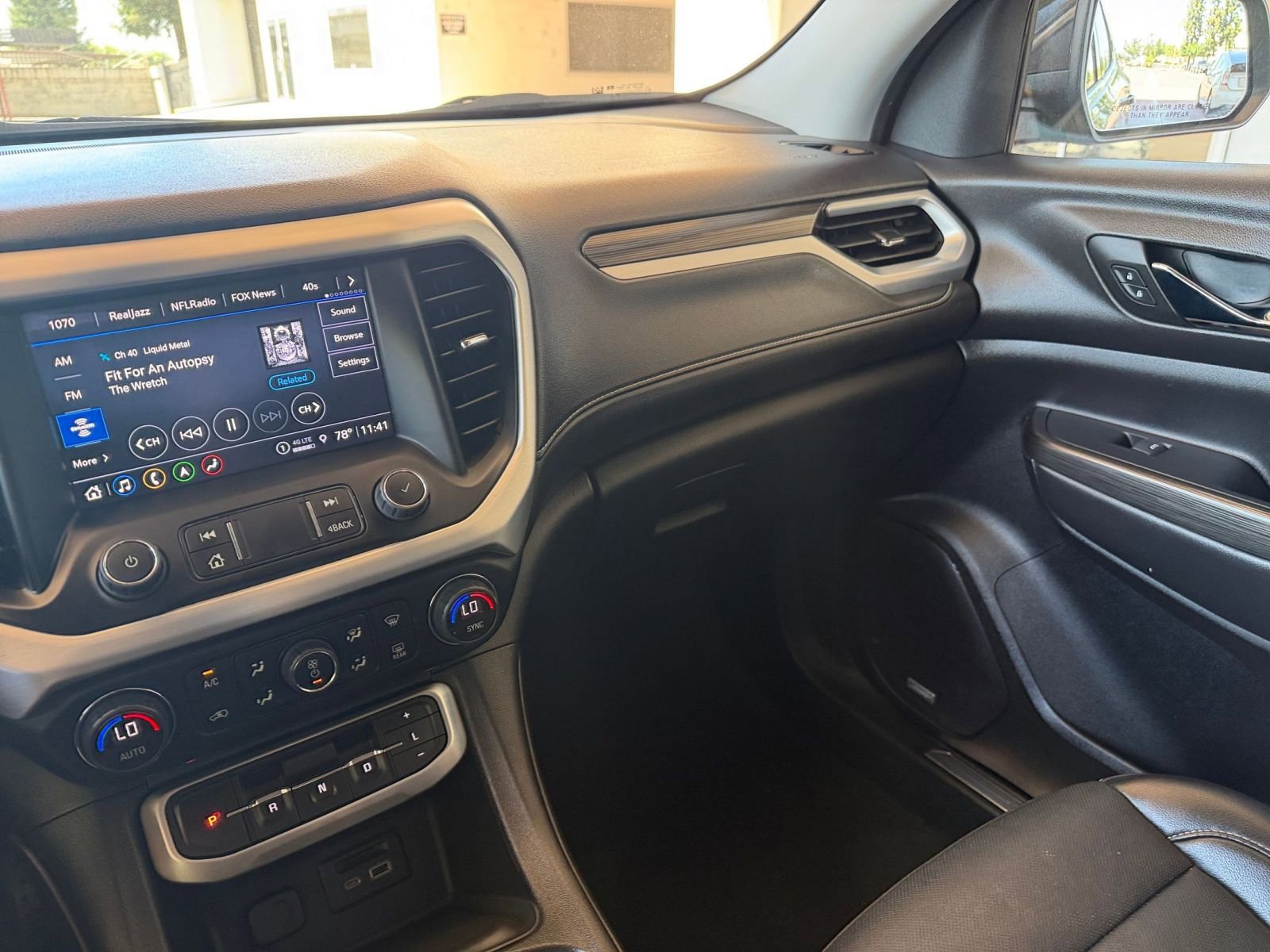 Used 2023 GMC Acadia SLT FWD image 38
