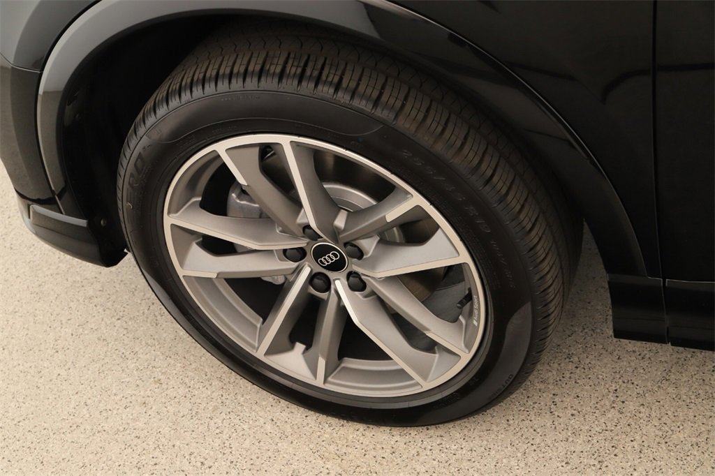 New 2025 Audi Q3 2.0T Premium image 30