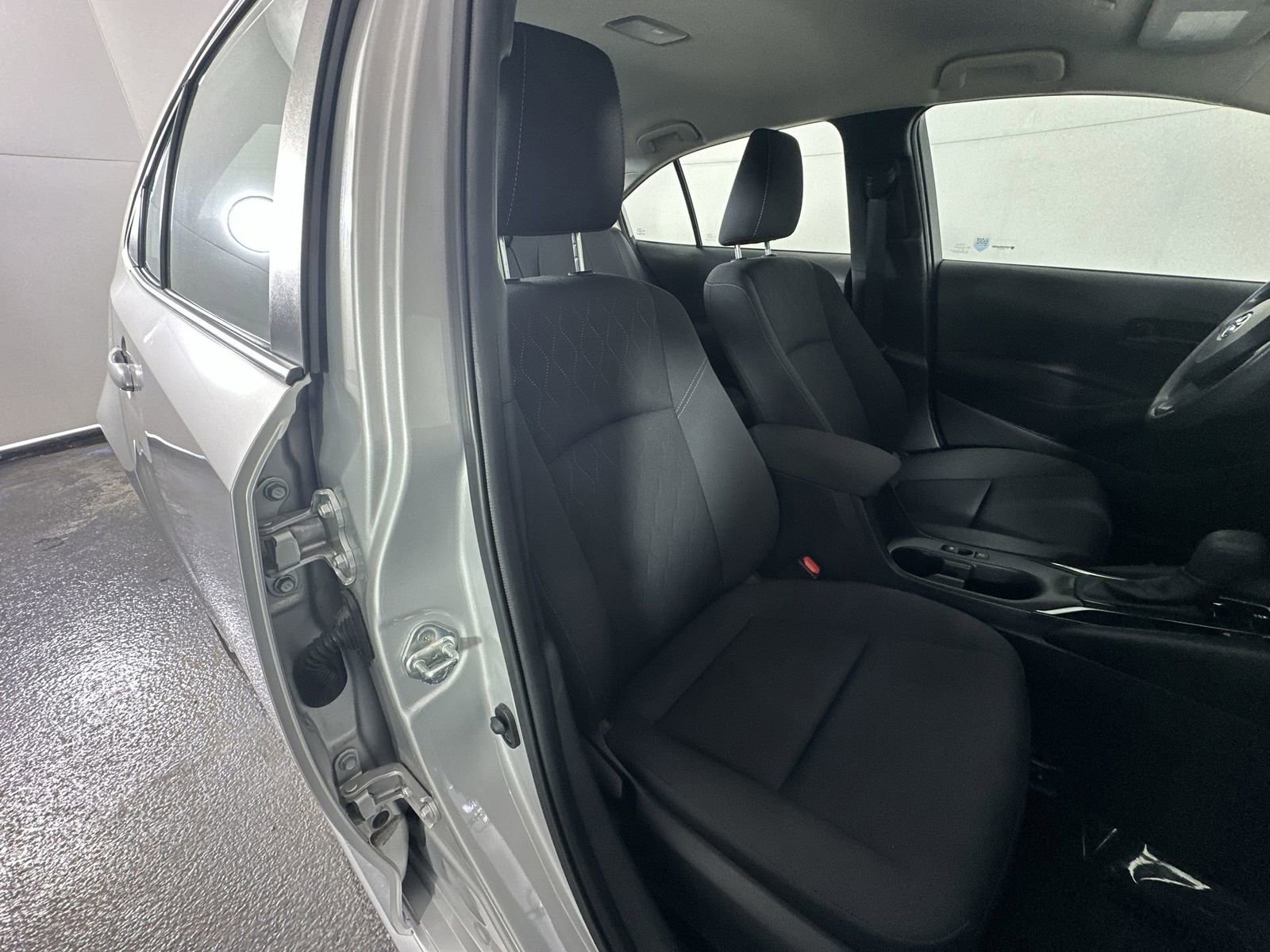 Used 2023 Toyota Corolla LE image 25