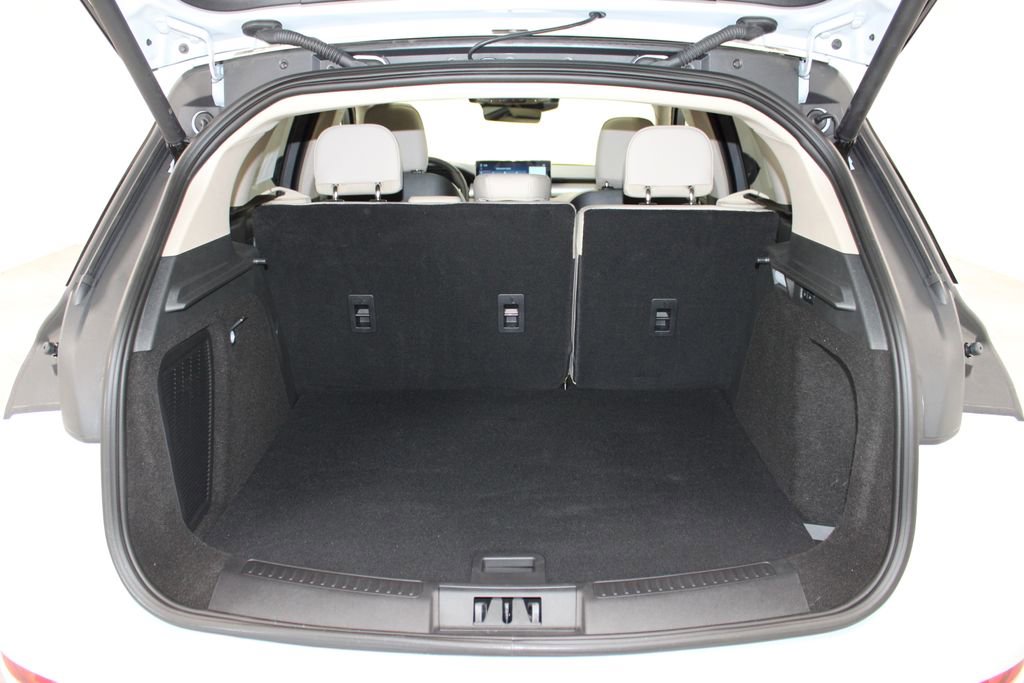 New 2026 Lincoln Corsair Premiere image 17