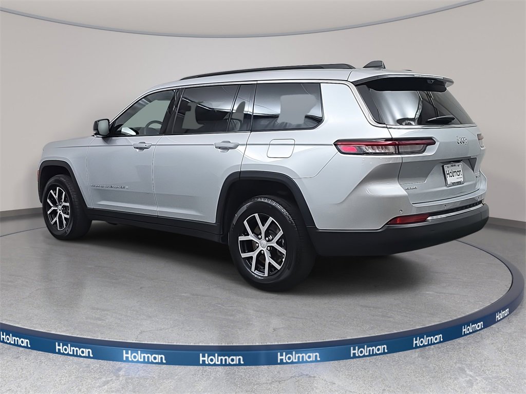 Used 2024 Jeep Grand Cherokee L Limited w/ Luxury Tech Group II image 4