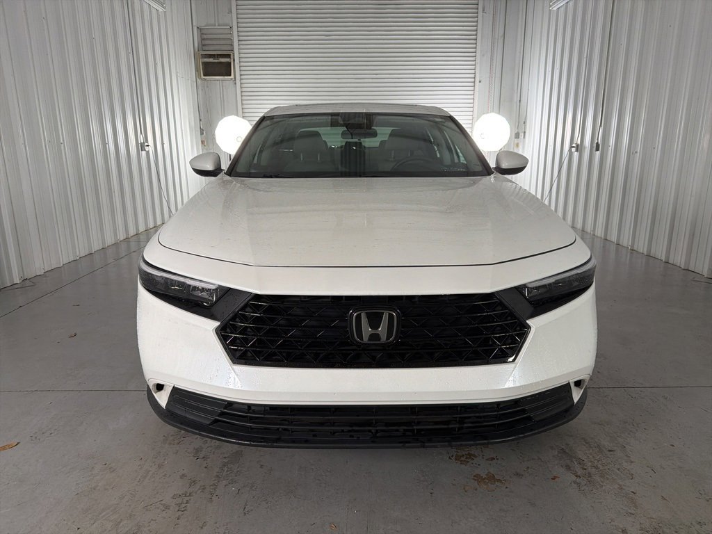 Used 2023 Honda Accord EX image 2
