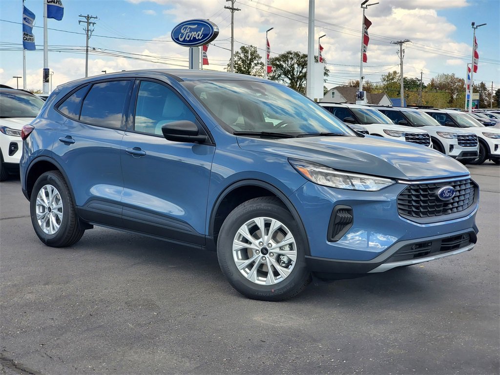 New 2026 Ford Escape Active image 2