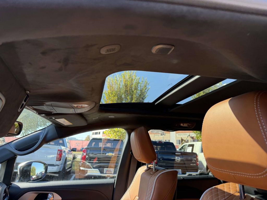 New 2026 Chrysler Pacifica Pinnacle FWD image 5