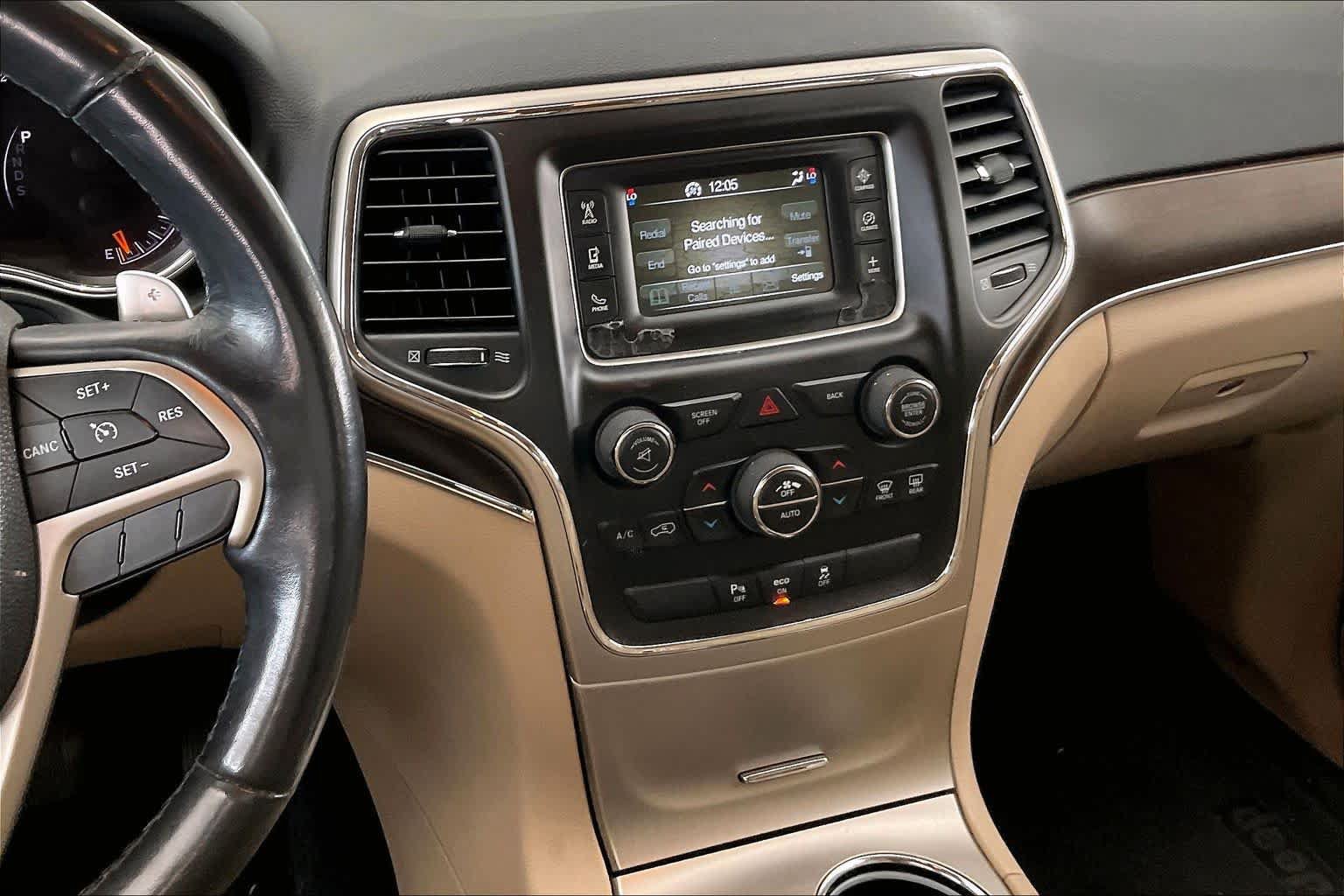 Used 2015 Jeep Grand Cherokee Limited AWD/4WD image 7