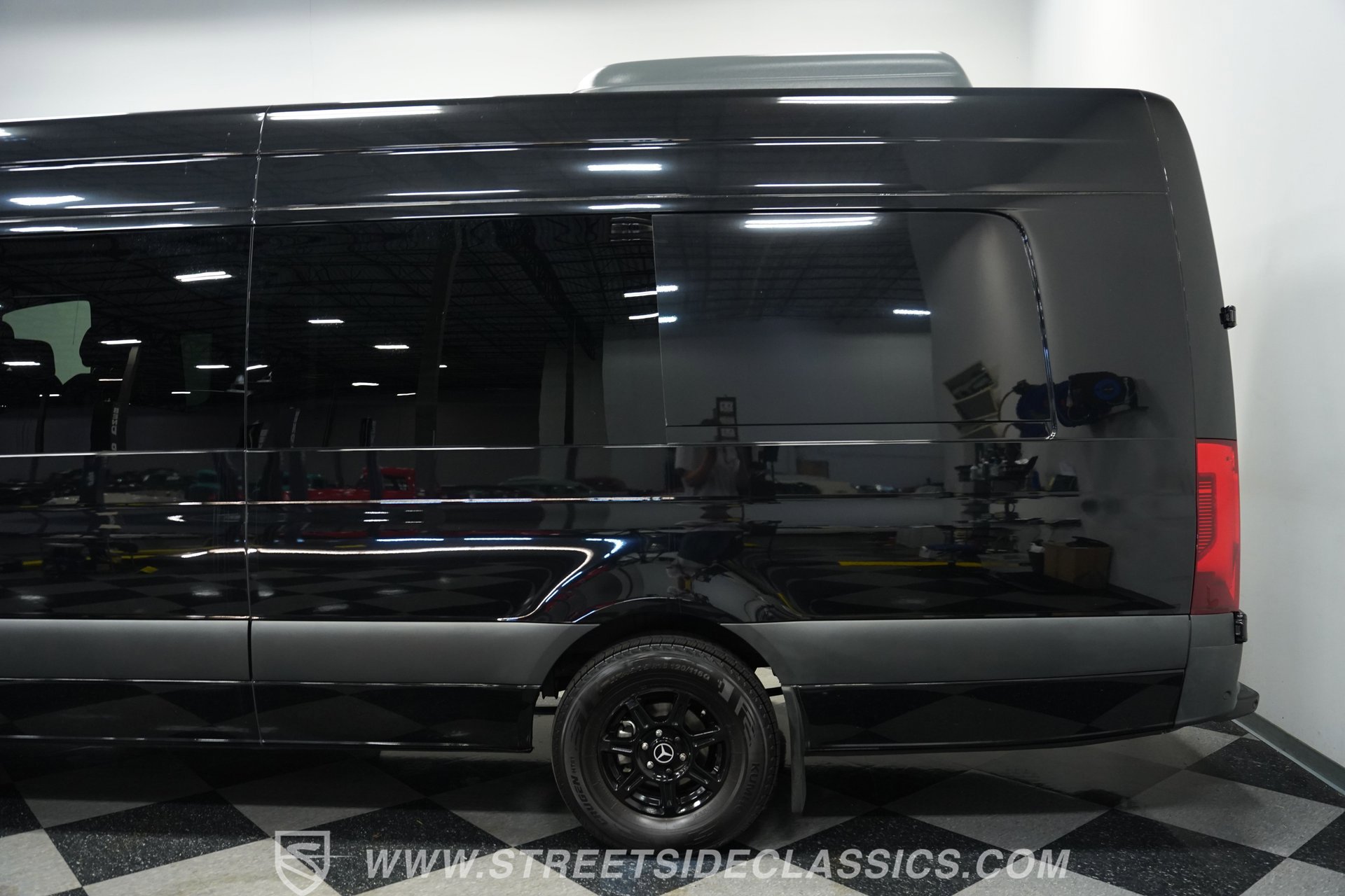 Used 2022 Mercedes-Benz Sprinter 2500 image 21