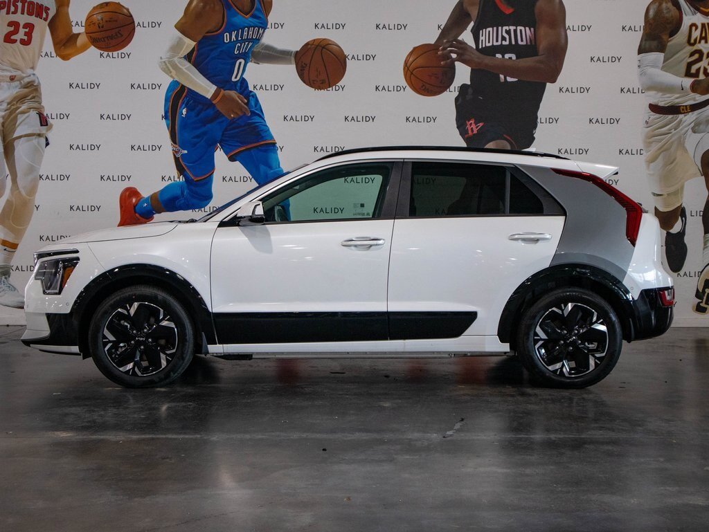 New 2023 Kia Niro Wave image 18