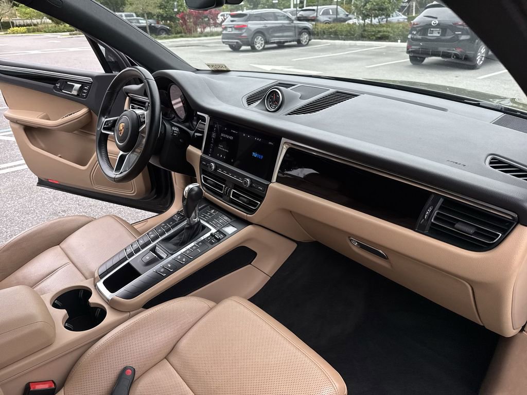 Used 2021 Porsche Macan image 33