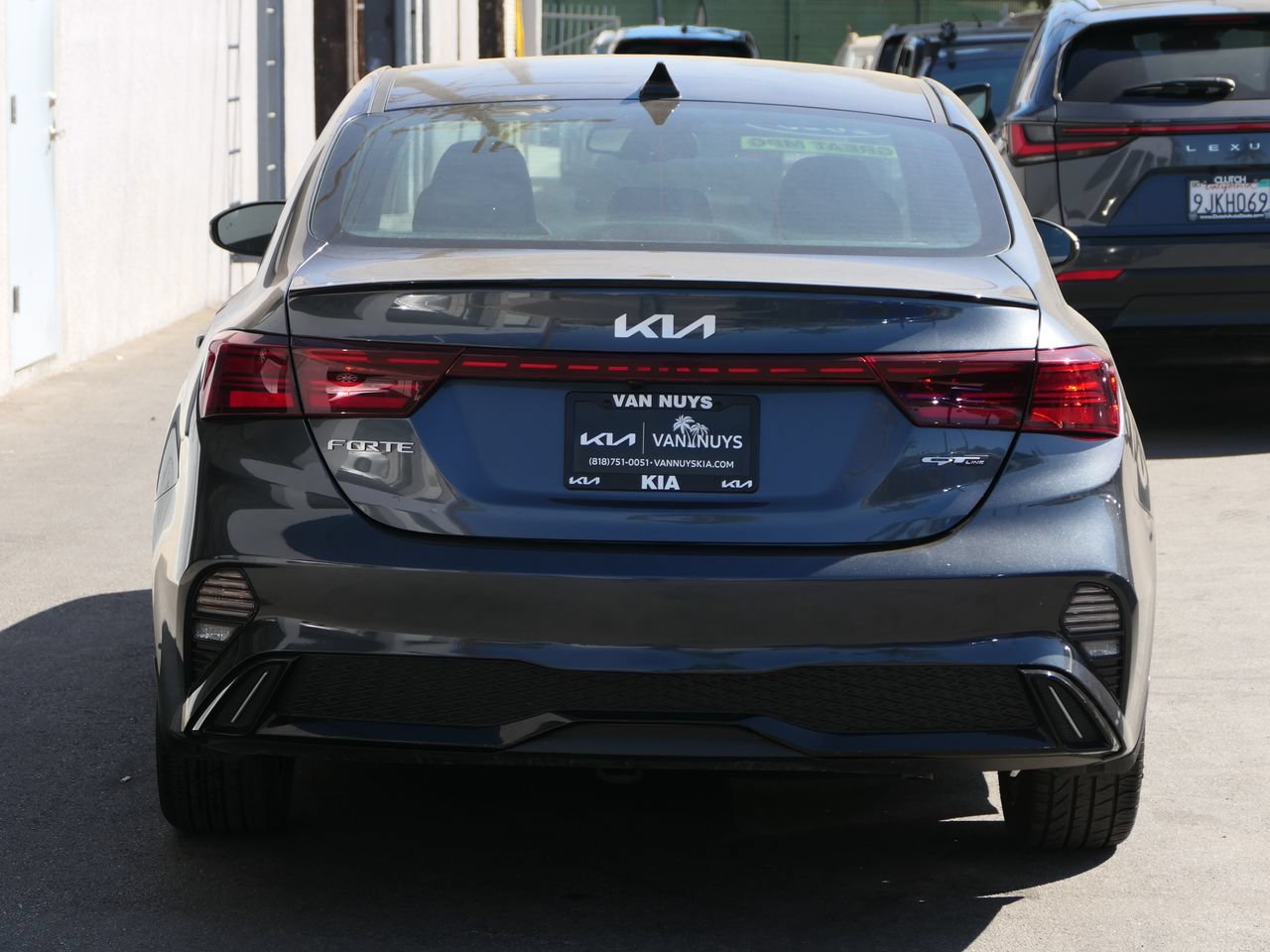 Used 2023 Kia Forte GT-Line w/ GT-Line Premium Package FWD image 5