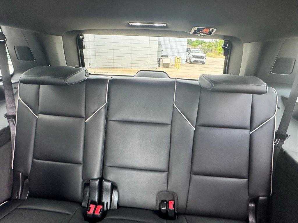 Used 2022 Cadillac Escalade Sport w/ Touring Package RWD image 17