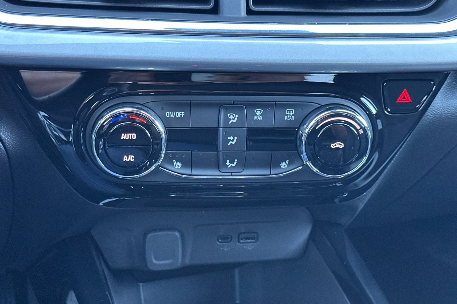 New 2026 Chevrolet Trax LT w/ Driver Confidence Package image 19