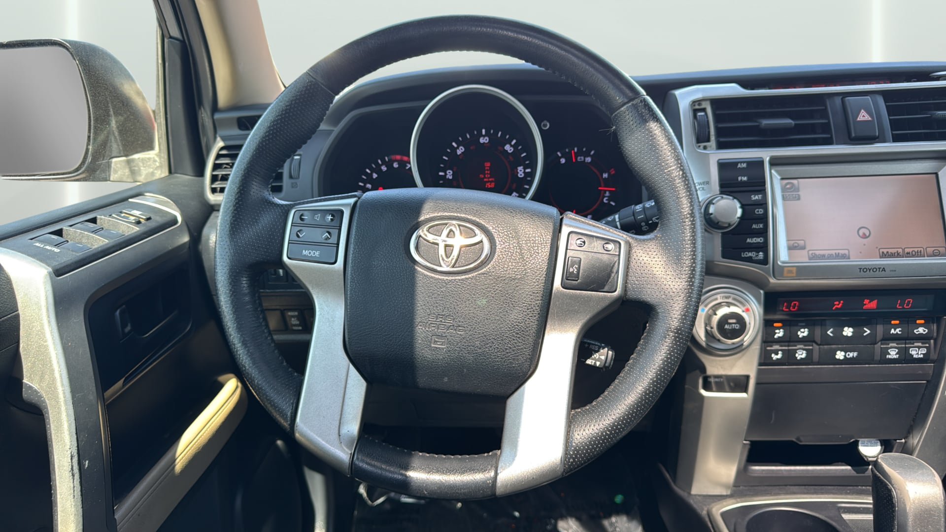 Used 2010 Toyota 4Runner Limited w/ Convenience Pkg RWD image 16