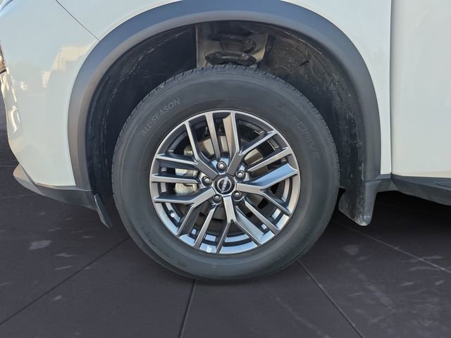 Used 2023 Nissan Rogue S AWD/4WD image 14