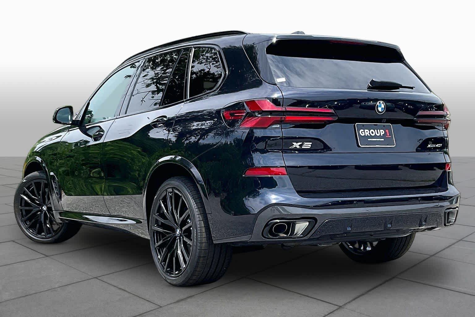 New 2026 BMW X5 xDrive40i w/ M Sport Package AWD/4WD image 12