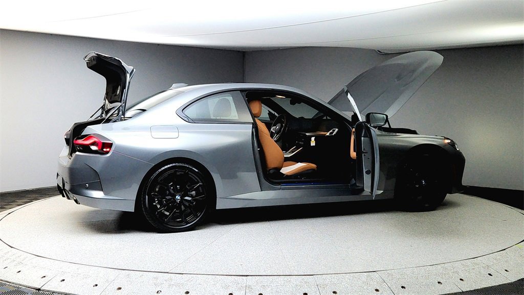 Used 2025 BMW 230i xDrive Coupe w/ M Sport Package image 12