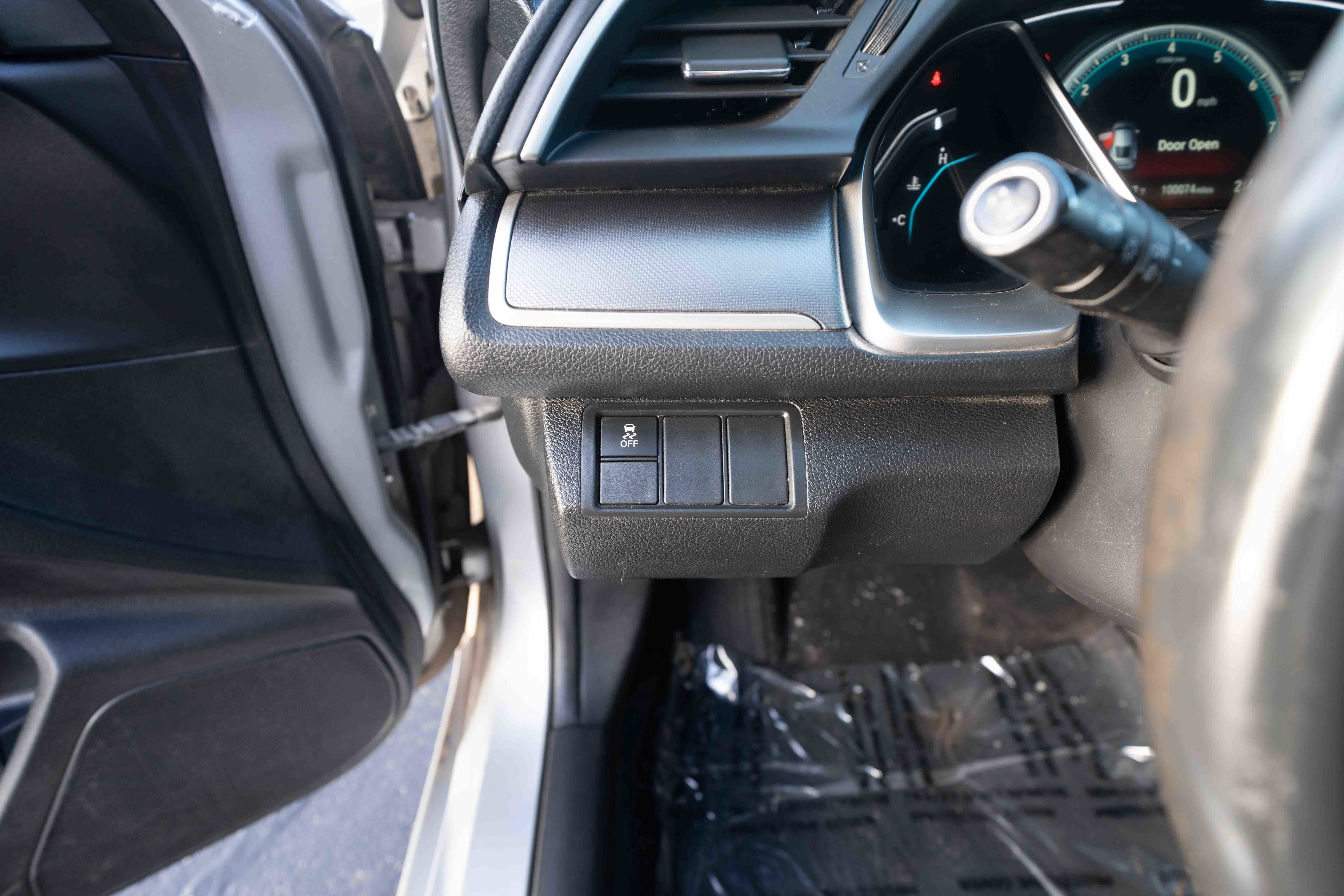 Used 2017 Honda Civic EX-L image 11