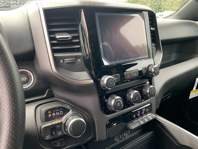 New 2026 RAM 1500 Express AWD/4WD image 18