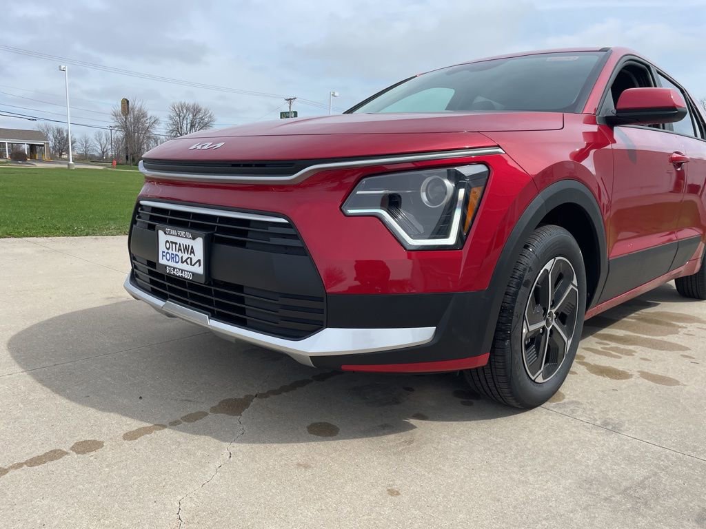 New 2026 Kia Niro LX image 14