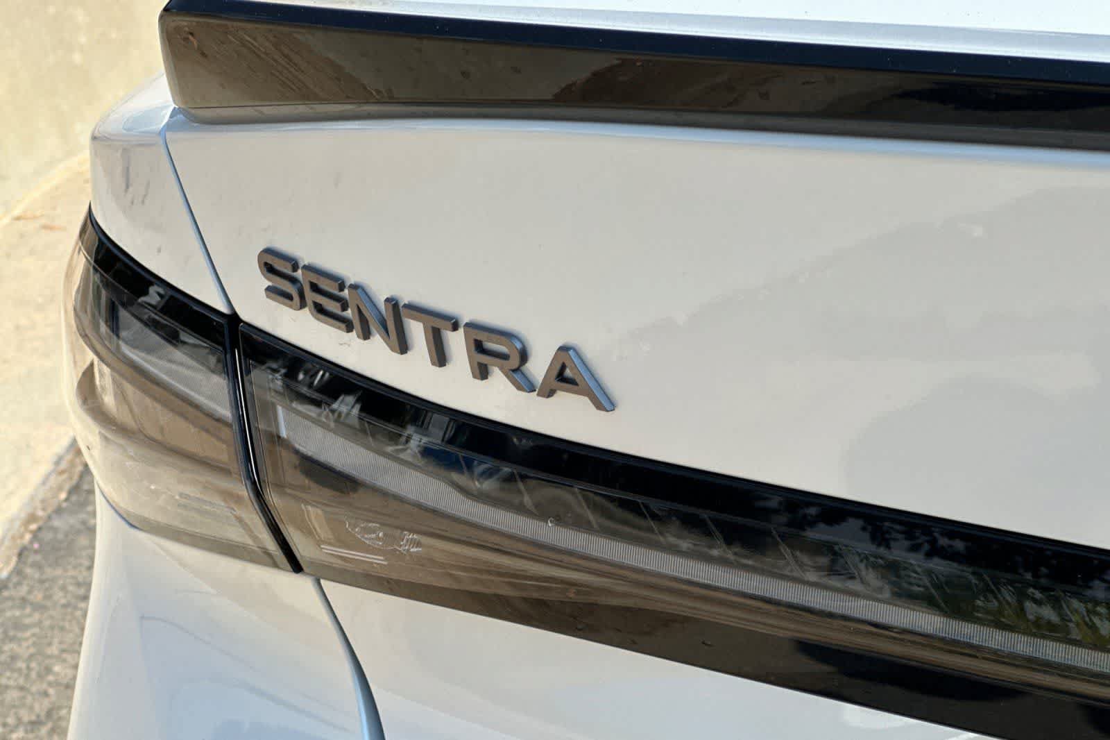 New 2027 Nissan Sentra SR FWD image 30
