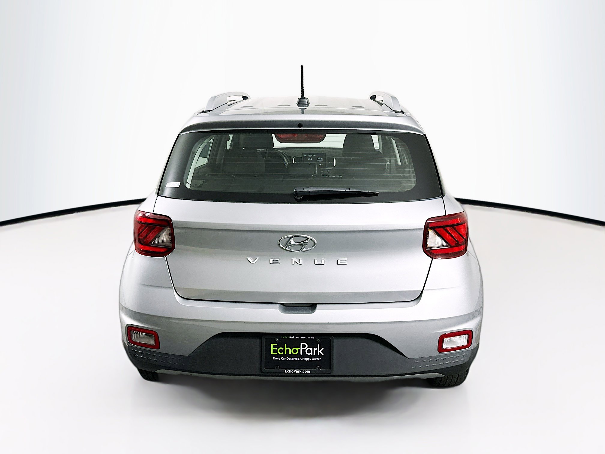 Used 2025 Hyundai Venue SEL image 7