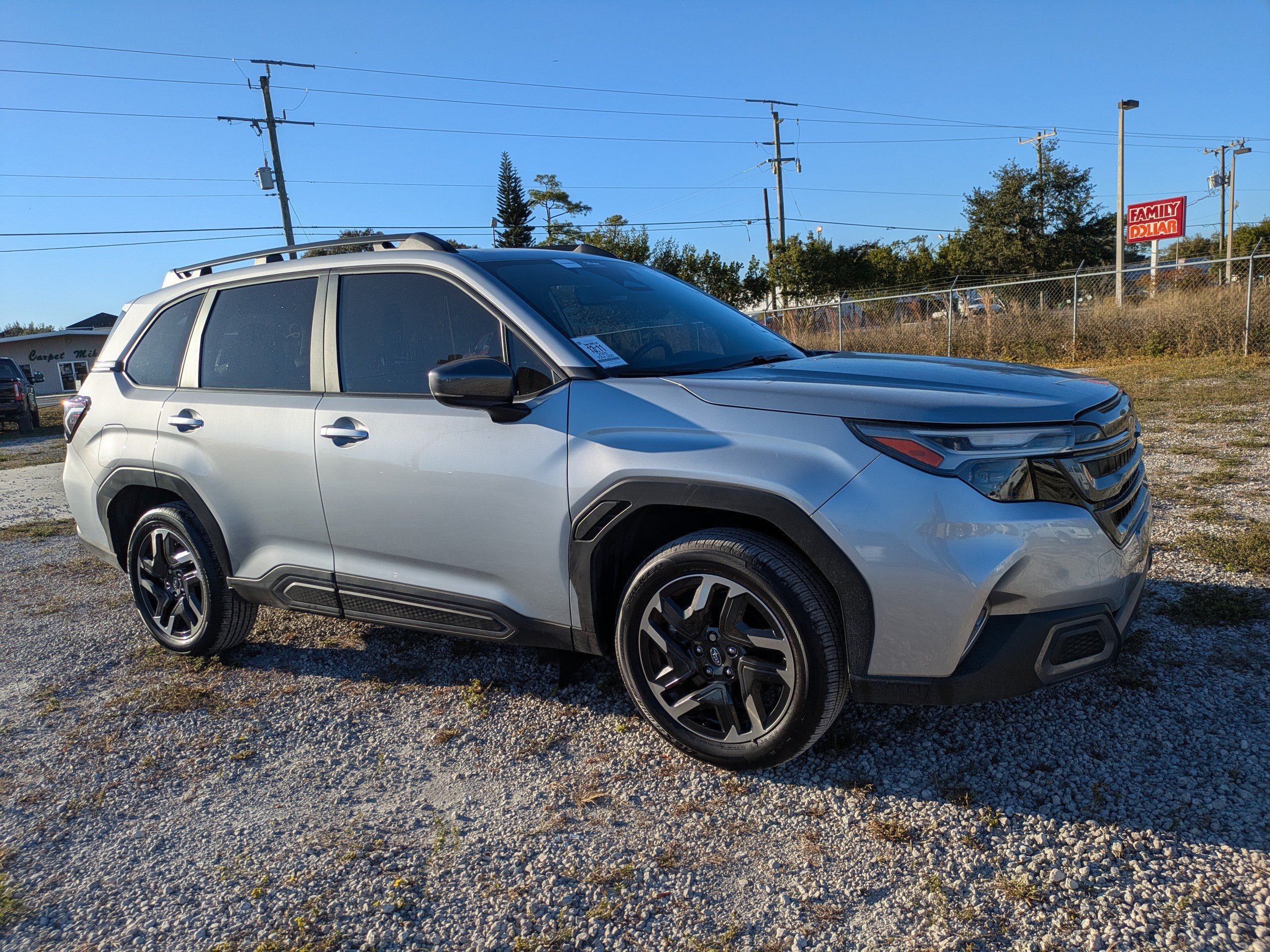 Used 2025 Subaru Forester Limited AWD/4WD image 2