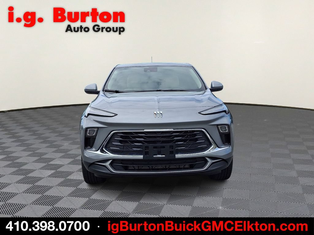 Used 2024 Buick Encore GX Preferred w/ Comfort Package AWD/4WD image 2
