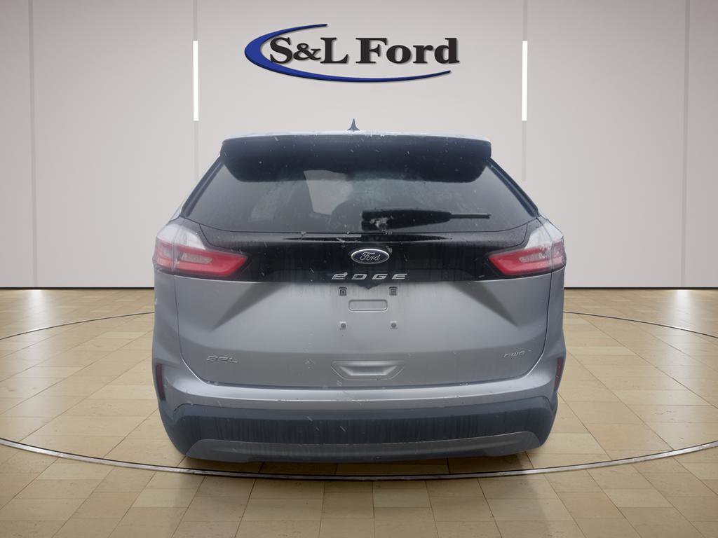 Certified 2024 Ford Edge SEL image 4