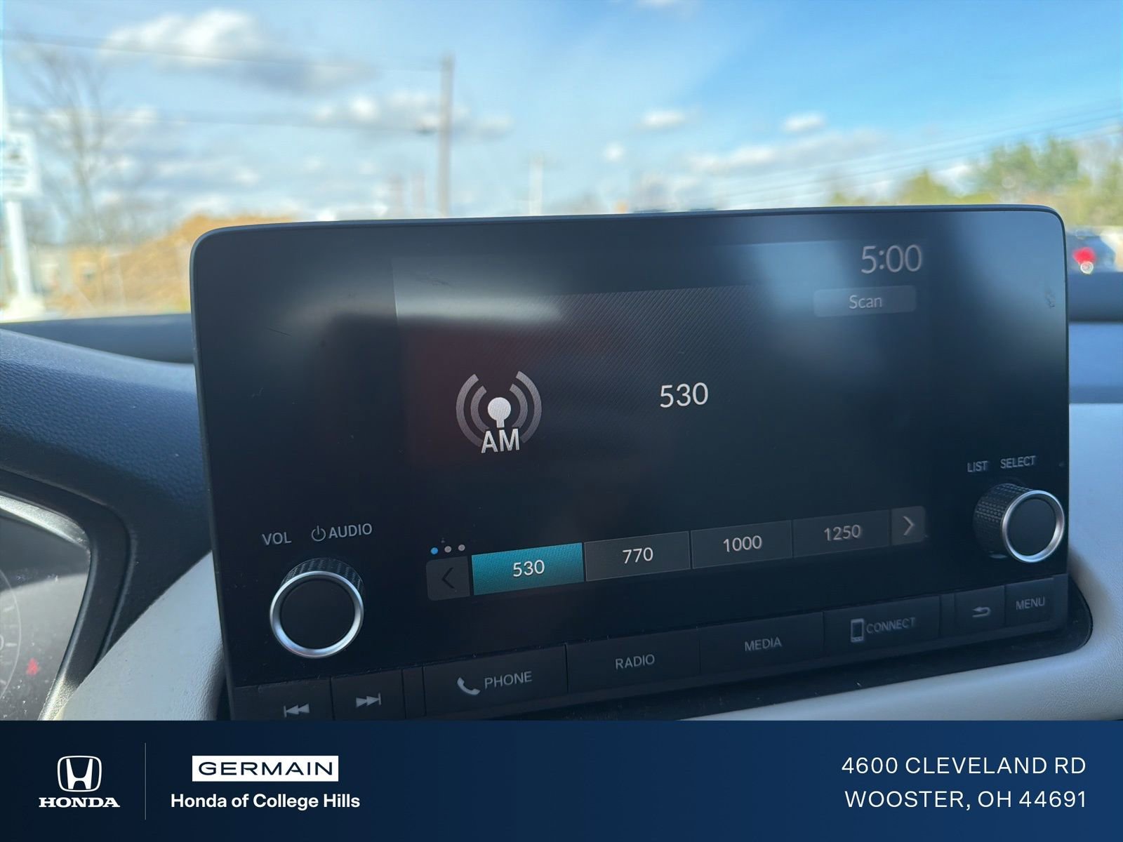 Used 2023 Honda HR-V LX image 18