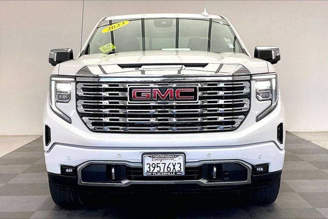 Used 2023 GMC Sierra 1500 Denali w/ Denali Carbonpro Edition AWD/4WD image 2