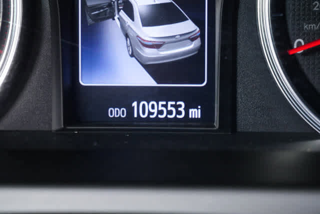 Used 2016 Toyota Camry SE image 11
