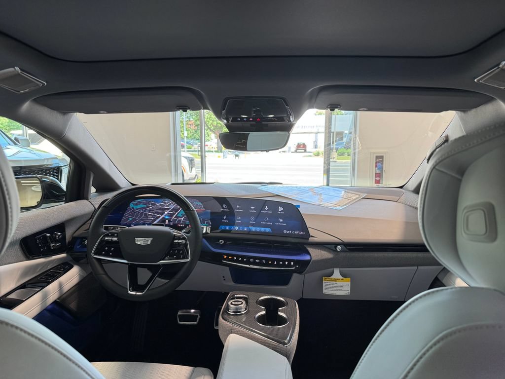 New 2027 Cadillac Optiq Premium Luxury w/ LPO, Floor Liner Package AWD/4WD image 13