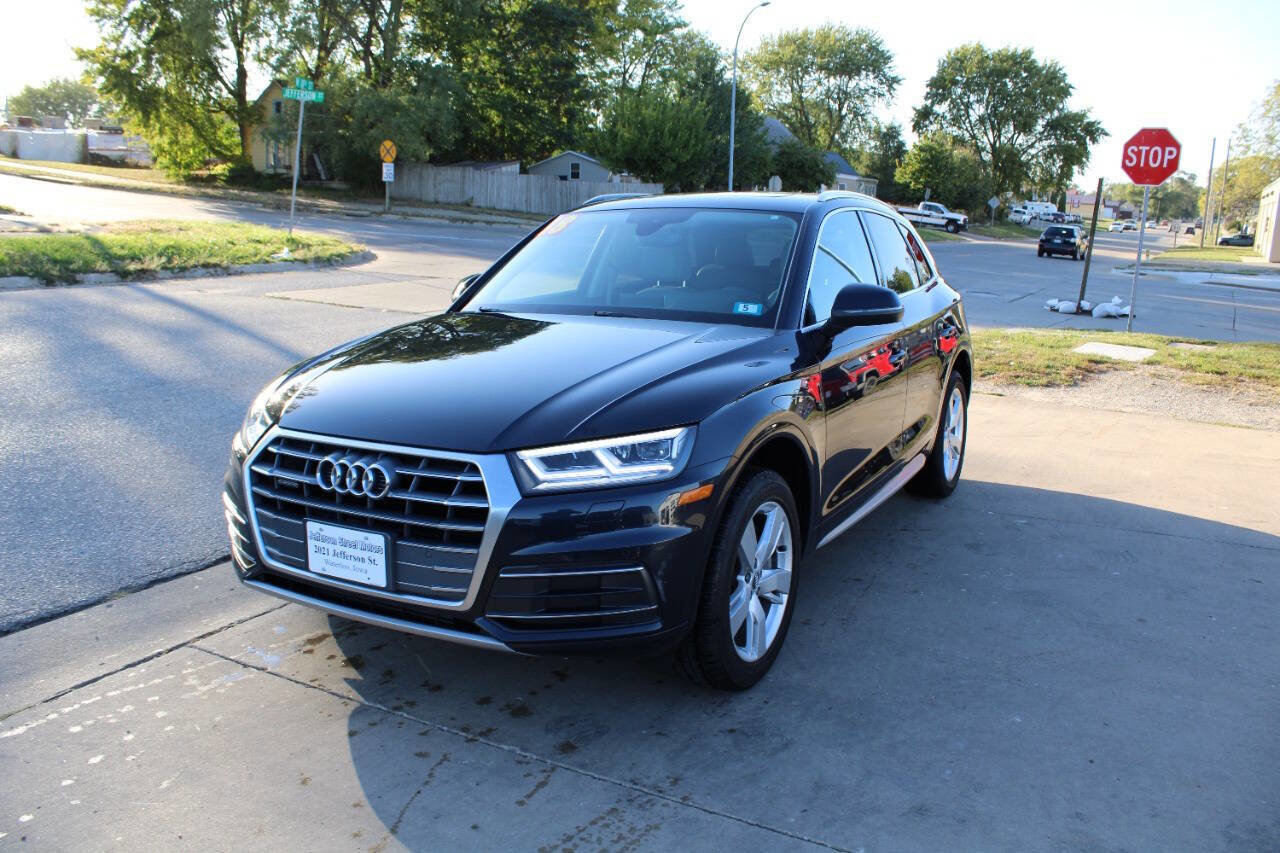 Used 2018 Audi Q5 2.0T Premium Plus w/ Premium Plus Package image 3