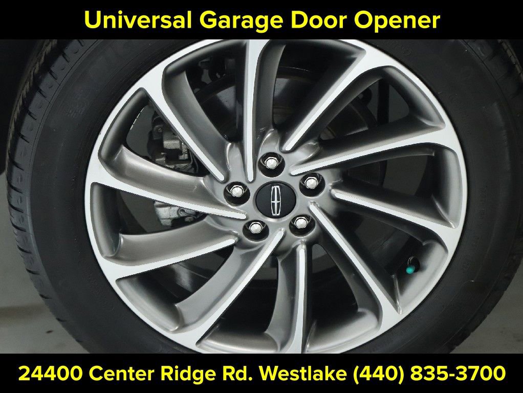 Used 2024 Lincoln Corsair AWD w/ Equipment Group 101A image 12