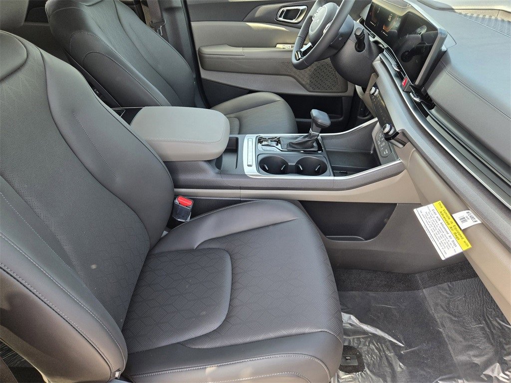 New 2026 Kia Carnival EX image 10