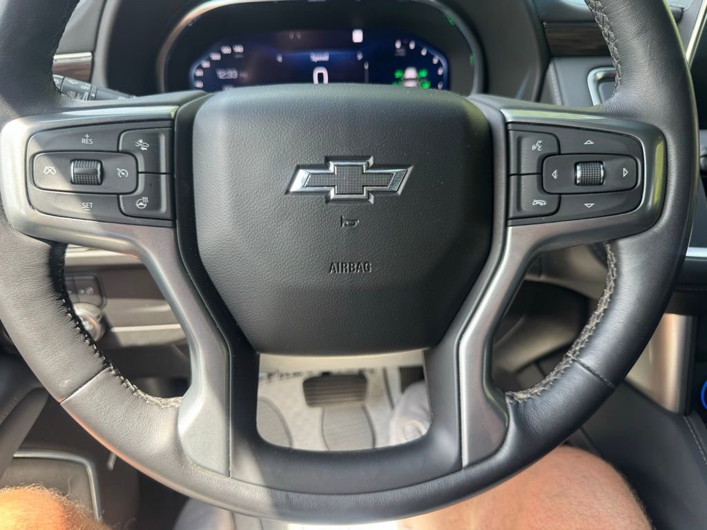Certified 2022 Chevrolet Tahoe Z71 w/ Luxury Package AWD/4WD image 25