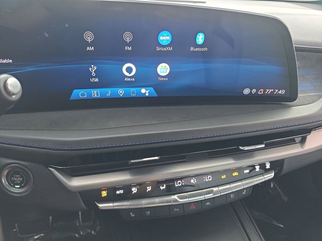 Used 2024 Cadillac XT4 Sport image 13