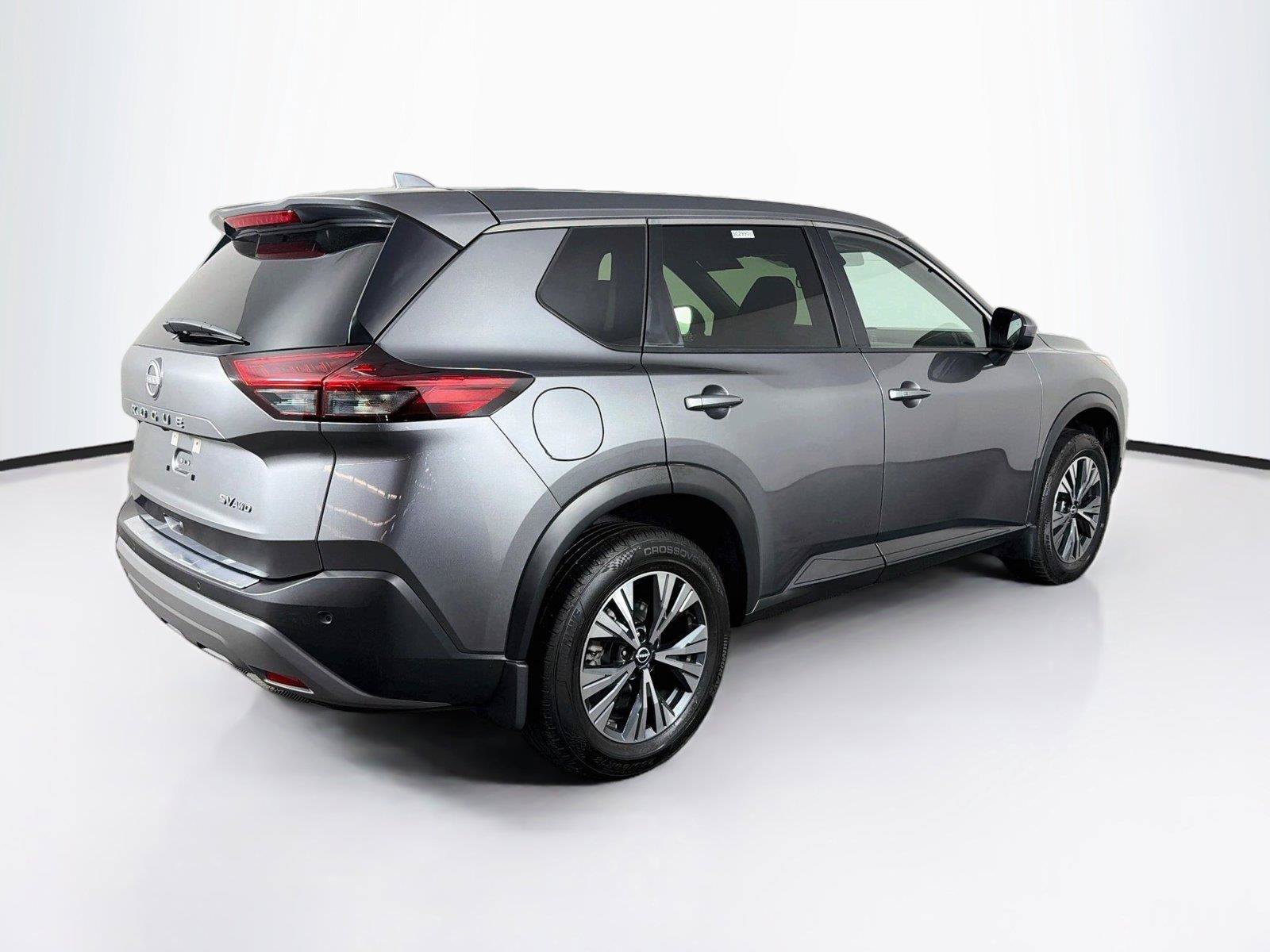 Used 2023 Nissan Rogue SV AWD/4WD image 11