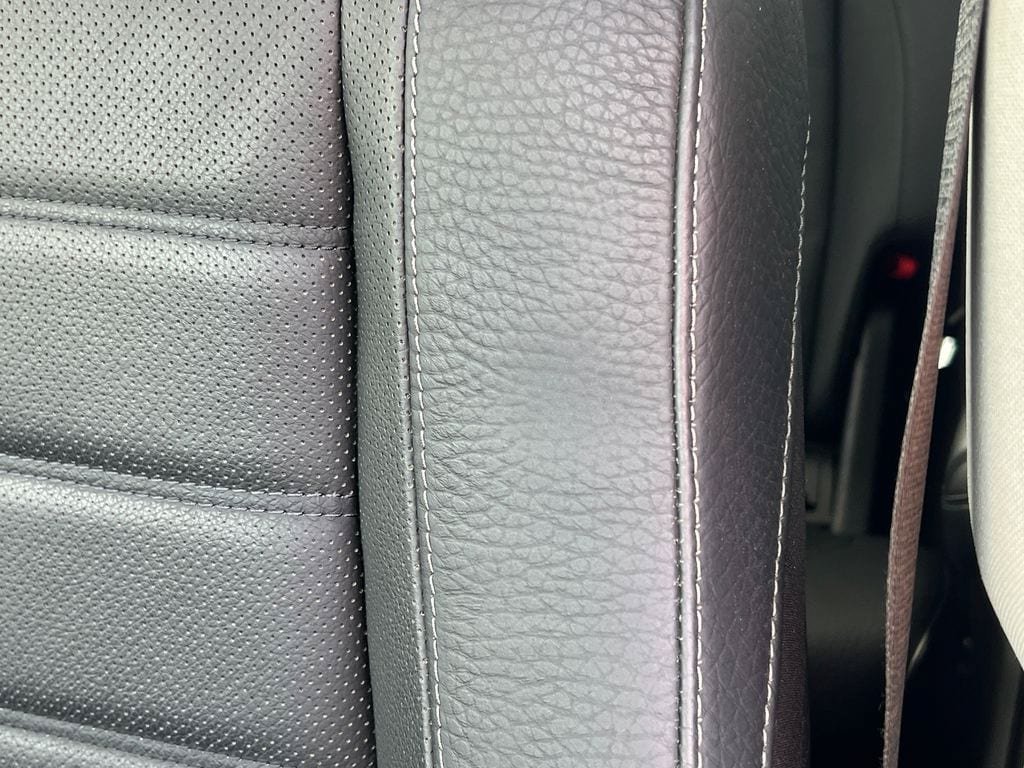 Used 2024 Mercedes-Benz GLS 450 4MATIC image 16