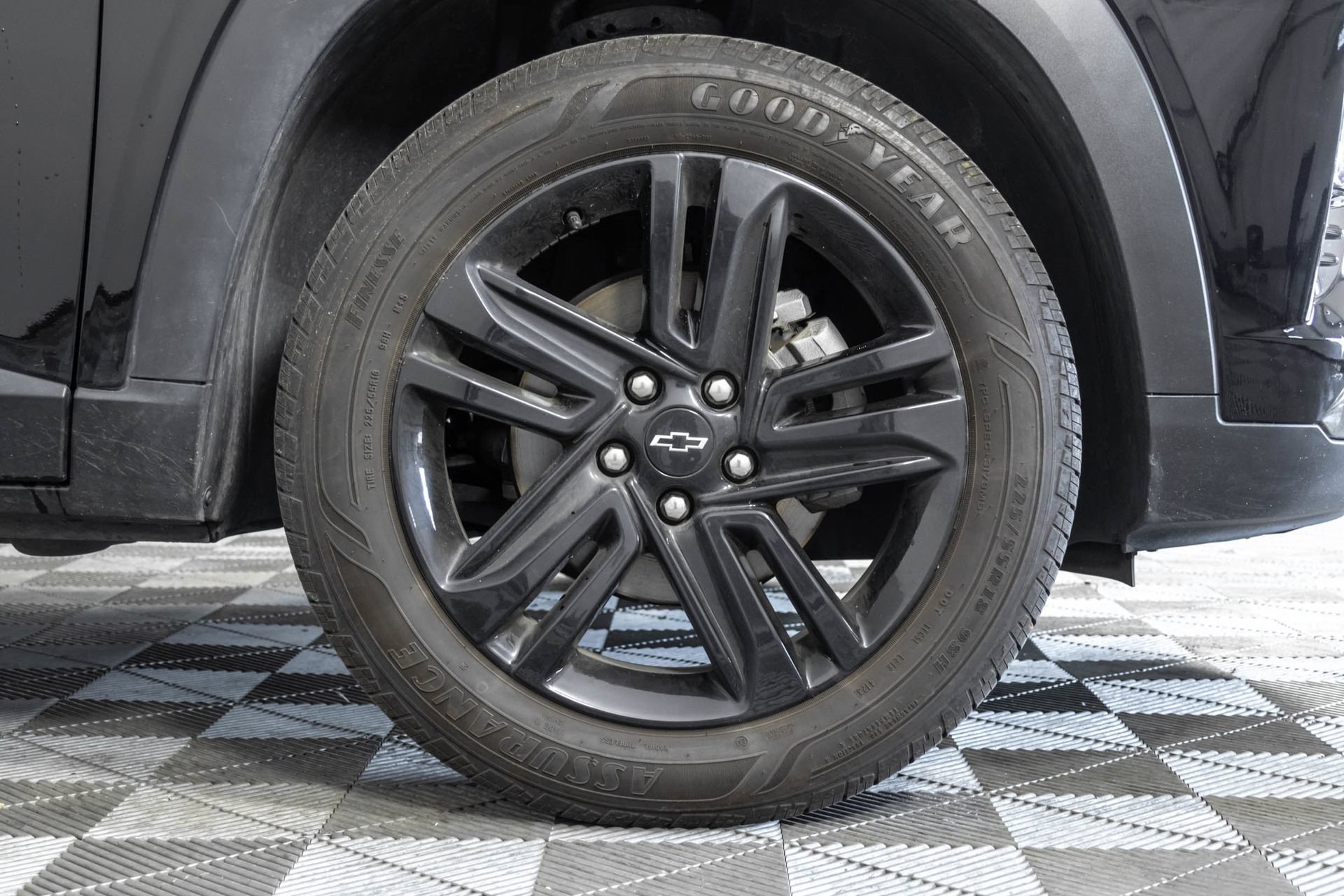 Used 2024 Chevrolet Trax ACTIV w/ Driver Confidence Package FWD image 42