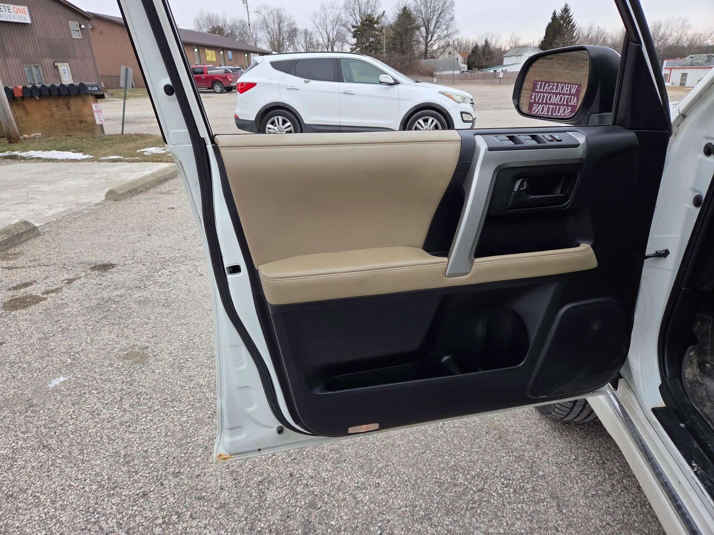 Used 2013 Toyota 4Runner Limited image 17