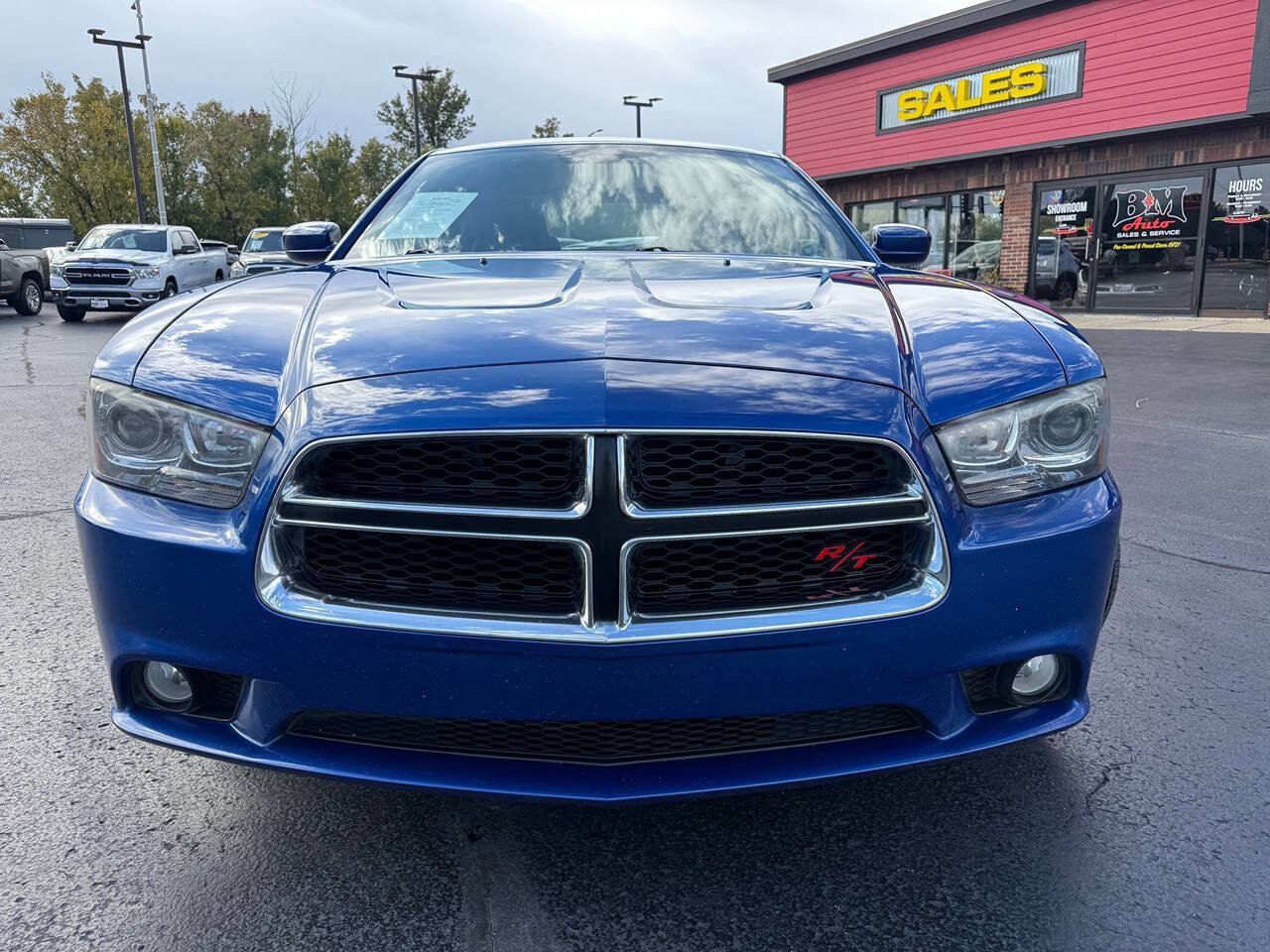 Used 2012 Dodge Charger R/T w/ Wheels & Tunes Group image 2